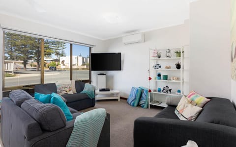 Breakwater 3 Unit 3-12 Strangways Tce Port Elliot - No Linen Included Apartment in Port Elliot