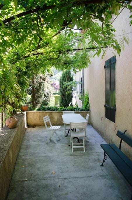 Patio, Balcony/Terrace