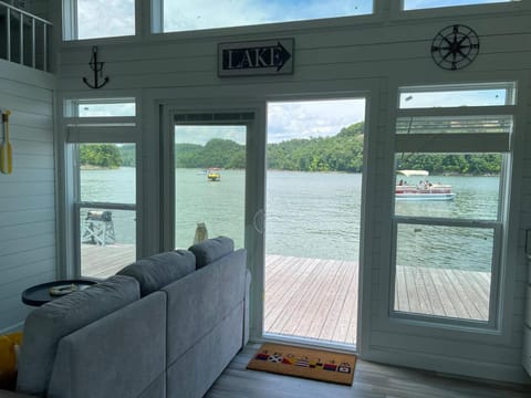 On-Water 10 Docked boat in Lake Cumberland