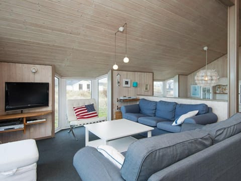10 person holiday home in Henne Haus in Henne Kirkeby