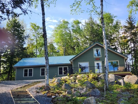 Family Friendly Lakefront Cottage, Ambajejus Lake House in Northeast Piscataquis