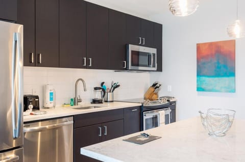 Private Apt Downtown Near Harbor - VIA-719 Apartment in South Boston