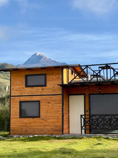 Property building, Day, Natural landscape, Mountain view