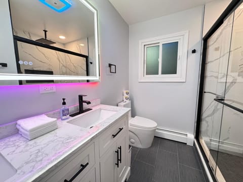 Shower, Toilet, Bathroom