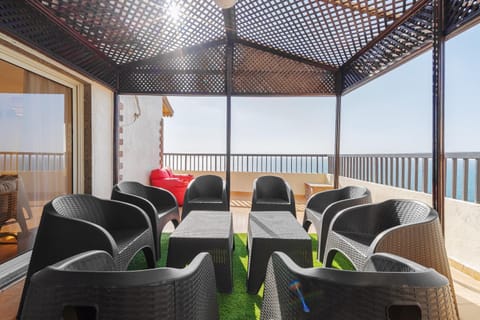 Day, View (from property/room), Balcony/Terrace, Seating area, Sea view