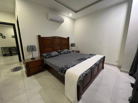 Opal Luxe Retreat Apartment in Lahore