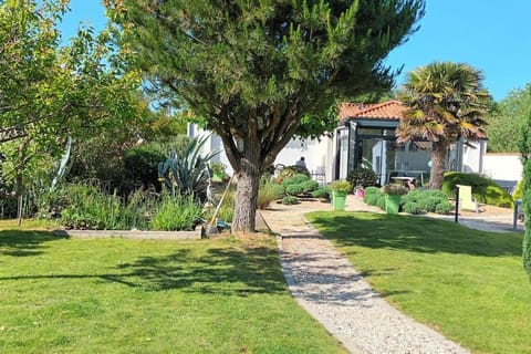 Garden, Balcony/Terrace