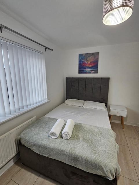 66 Central Road Bed and Breakfast in Dartford