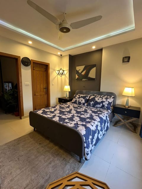 Downtown Lodges Bahria Town Phase 7 Rawalpinidi Islamabad Apartment in Islamabad