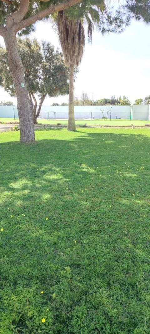 Habitación en el centro de bienestar TFM Campground/ 
RV Resort in Sanlúcar de Barrameda