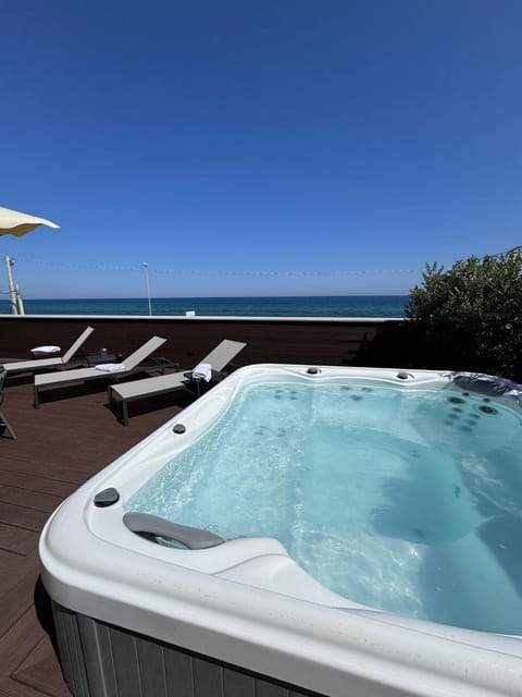 Hot Tub, Open Air Bath