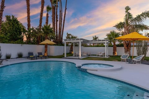 Enchanting Escudero House in Palm Springs