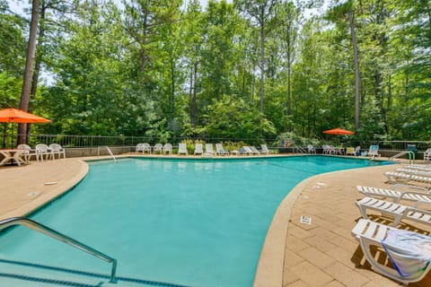 Lakefront Dadeville Villa with Deck and Private Dock! Villa in Lake Martin