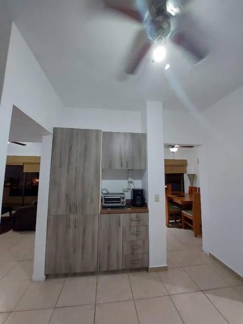 arriendo mensual de departamento Apartment in Manta