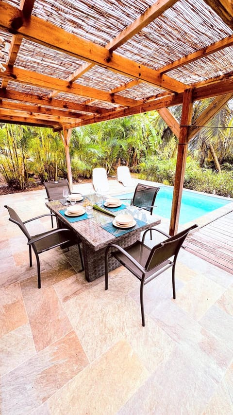 Patio, Dining area, Garden view, Pool view, Swimming pool, sunbed