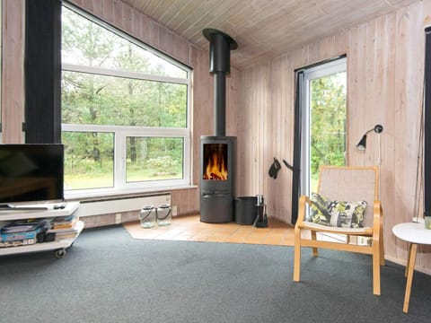 12 person holiday home in Bl vand Haus in Blåvand