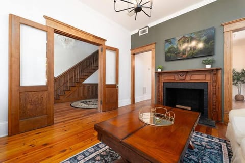 Living room, Seating area, fireplace