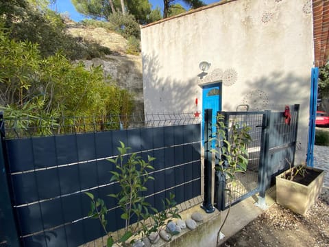 Maisonnette entre Luberon et Sainte Victoire House in Pertuis