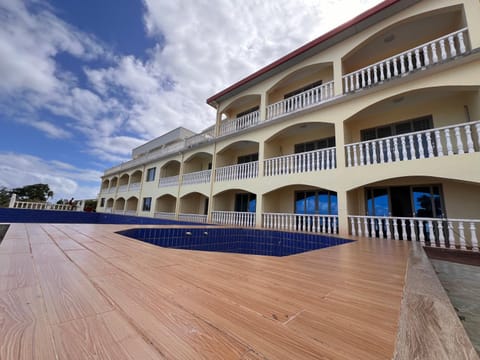 Property building, Balcony/Terrace