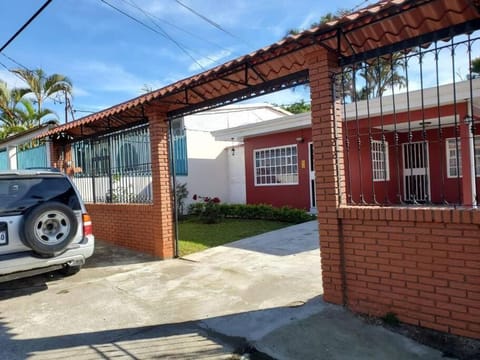 Sergio's House House in Cartago Province, Costa Rica