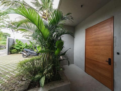 Luxery private villa with river view Villa in Kediri