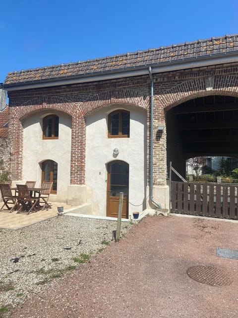 Facade/entrance, Garden, Balcony/Terrace, Parking