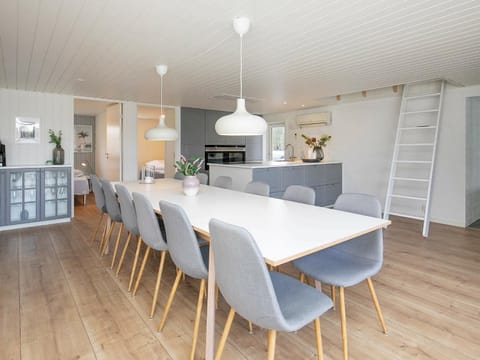 12 person holiday home in Vejers Strand Maison in Vejers