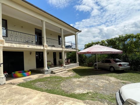 Property building, Day, Neighbourhood, Street view, Parking