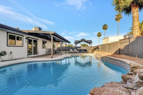 Pool view, Swimming pool