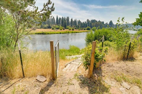 Rustic Home with Deck and Grills on Williamson River! House in Chiloquin