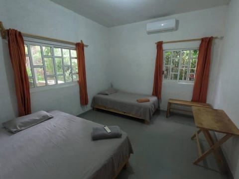 Bed, Living room, Photo of the whole room, Seating area, Bedroom, air conditioner