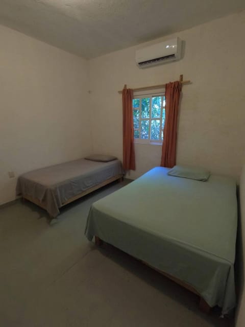 Bed, Photo of the whole room, Bedroom, air conditioner