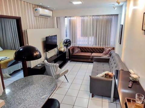 Communal lounge/ TV room, Bed, TV and multimedia, Living room, Seating area, Evening entertainment, Bedroom, air conditioner