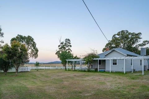 Janie s Cottage Secluded Wine Country Home Casa in Broke