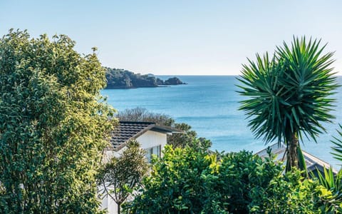 Day, Beach, Mountain view, Sea view