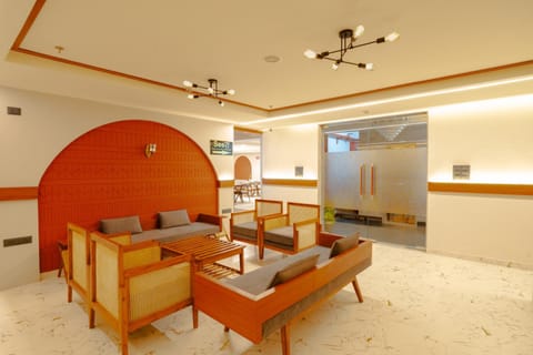 Communal lounge/ TV room, Lobby or reception