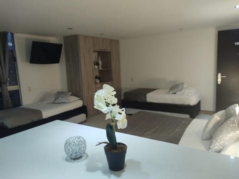 1 hasta 6 personas Poblado ApartaSuite familiar Apartment in Envigado