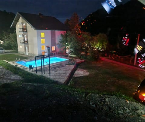 Home with a Swimming Pool Villa in Lika-Senj County