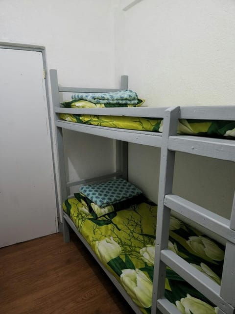 Bedroom, bunk bed