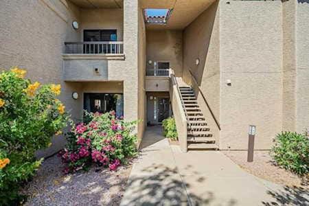 Property building, Balcony/Terrace