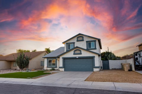 Property building, Facade/entrance, Day, Sunset