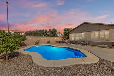 Property building, Day, Pool view, sunbed