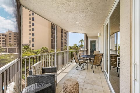 Gullwing #301 - 6620 Estero Blvd condo Apartment in Estero Island