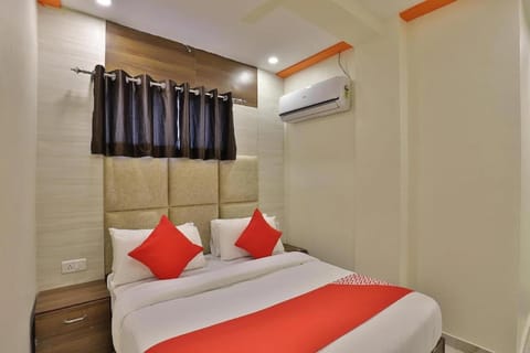 hotel shiv villa Hotel in Ahmedabad