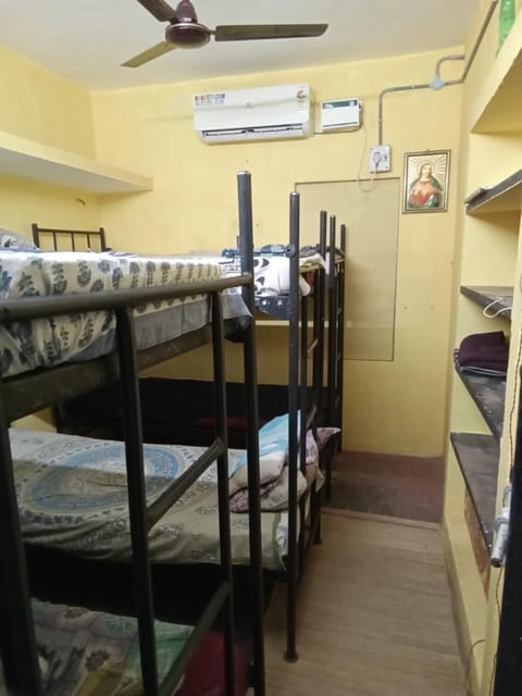 La Valentine Solo Hostel Hostel in Puducherry