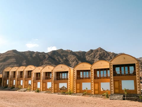 Property building, Day, Natural landscape, Mountain view