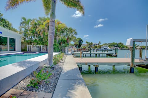 Water Lover House in Indian Rocks Beach