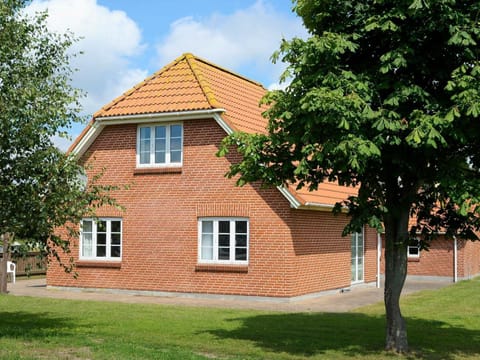 14 person holiday home in Bl vand Casa in Blåvand