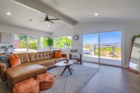 Natural landscape, View (from property/room), Living room, Seating area, Mountain view, fireplace