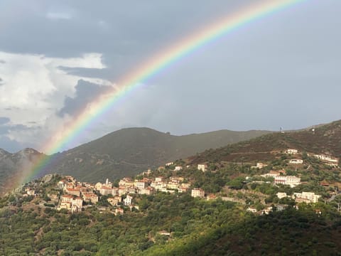 Grande maison à Belgodère Balagne Villa in Belgodère